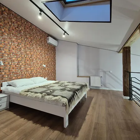 Vernygory 14 Apartment