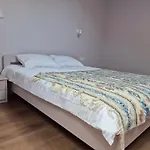 Apartamento Vernygory 14