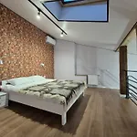 Vernygory 14 Apartamento